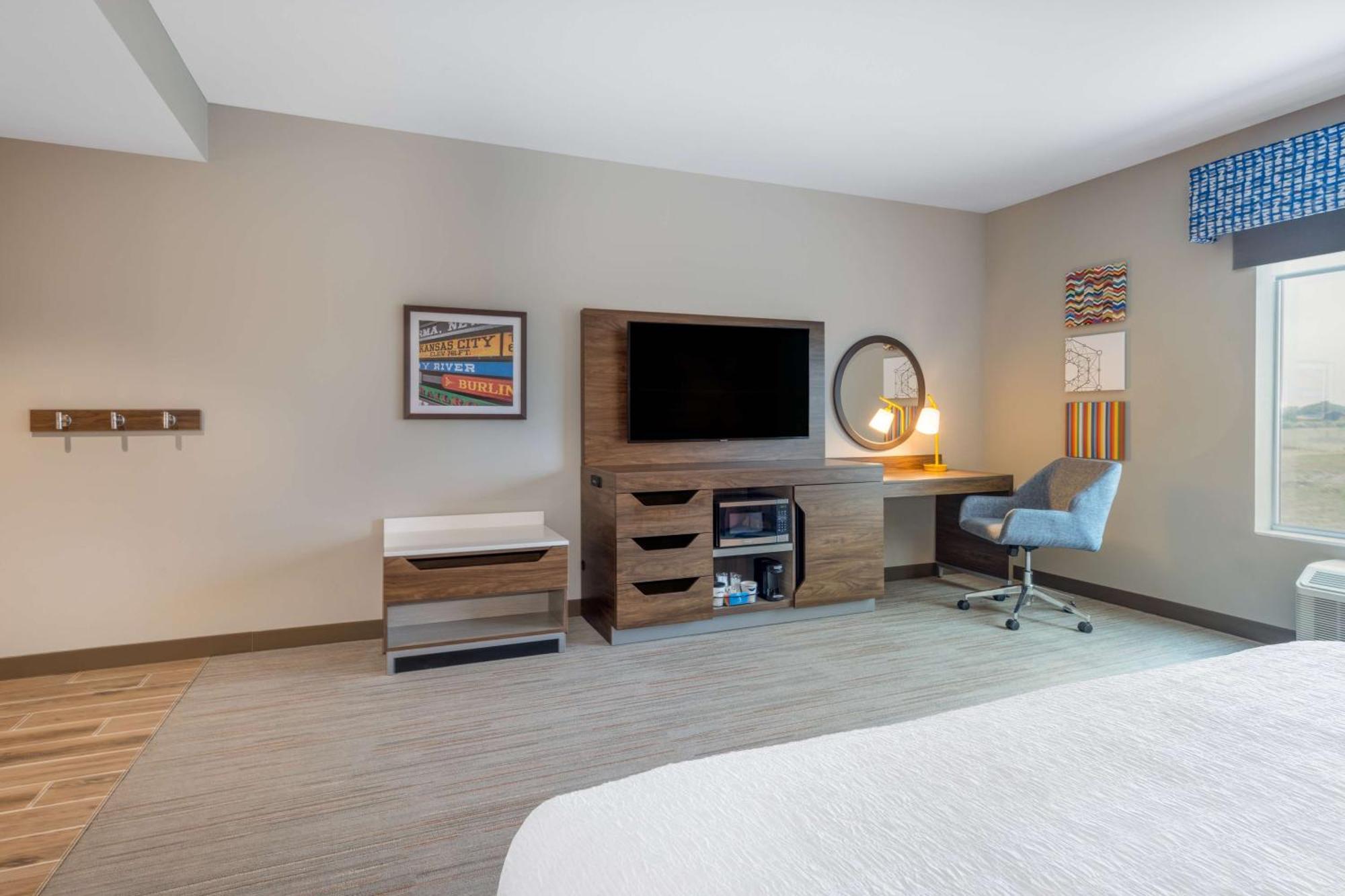 Hampton Inn Kansas City Southeast, Mo מראה חיצוני תמונה